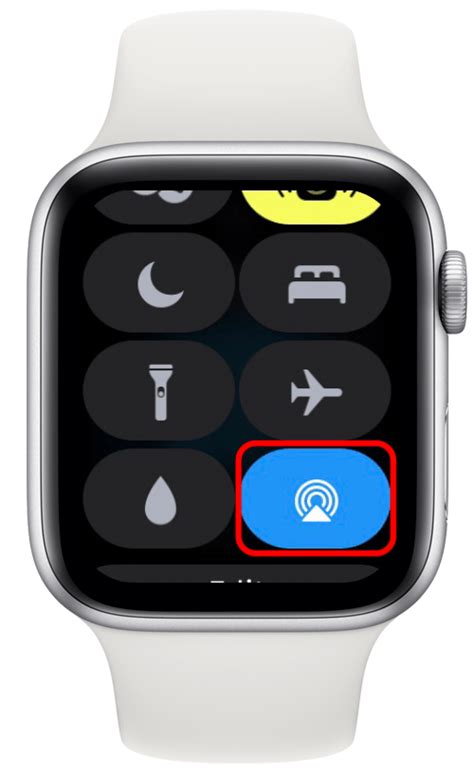 Differentiating the i Icon on Apple Watch: How it Differs from Other Symbols