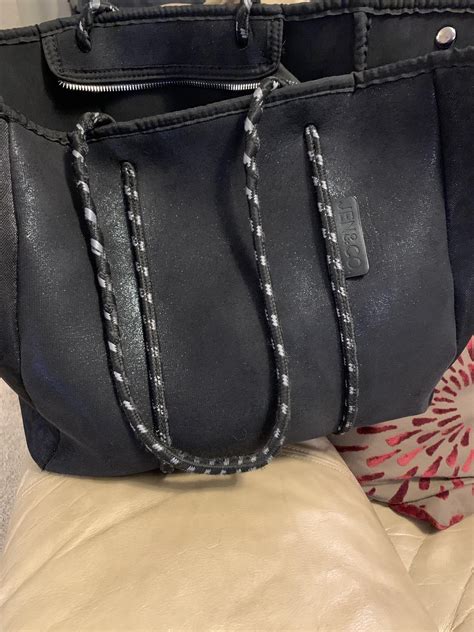 Dreaming of Losing a Shoulder Bag: A Counterpart to Finding