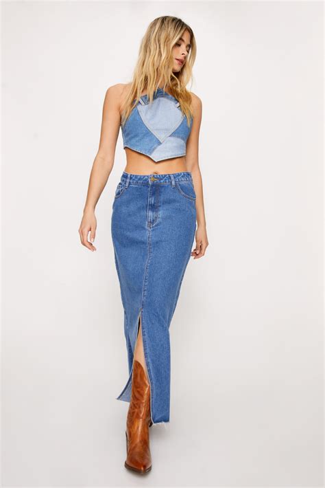 Dress to Impress: The Timeless Allure of the A-line Denim Skirt