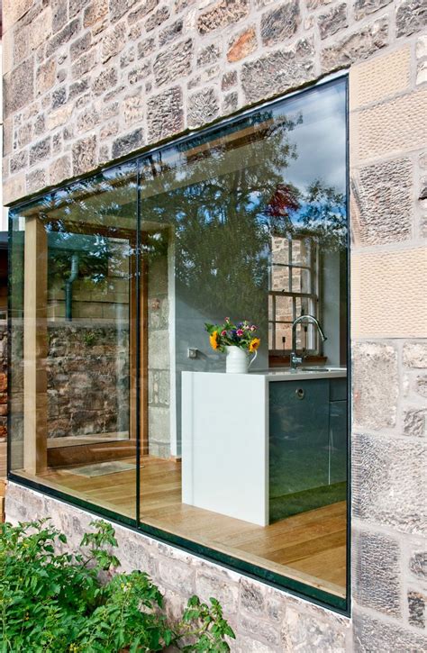 Durability and Safety: The Advantages of Frameless Windows