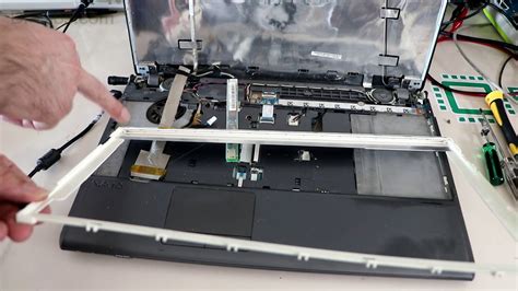 Examining Potential Hardware Failures: Troubleshooting Screen Connector or Backlight Issues