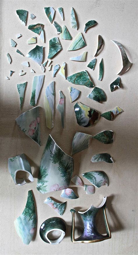 Exploring Recurring Dreams of a Shattered Vase through Dream Journals
