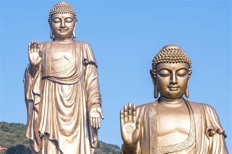 Exploring the Cultural Significance of Buddha Statues in Various Regions