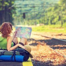 Exploring the Psychological Interpretation of Dreaming about Traveling by Rail with Baggage