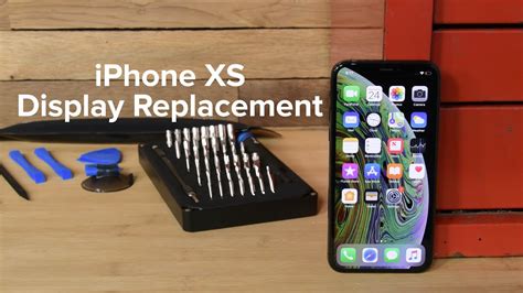 Factors Influencing the Expense of Replacing the Display on an iPhone XS Max