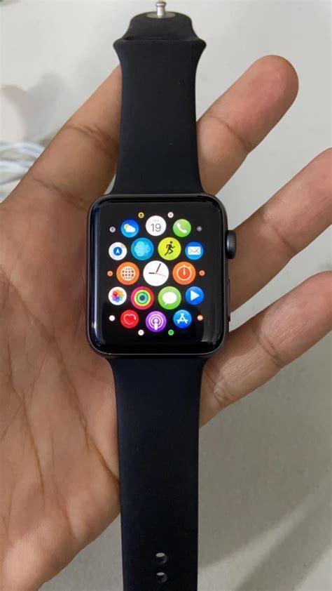 Factors That Impact the Expense of Changing the Display on an Apple Wristwear SE