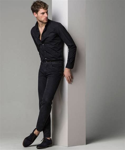 Factors to Consider When Selecting an Ideal Black Shirt for Men