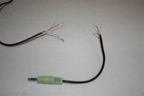 Faulty Headphone Connection