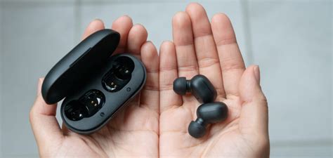Forgetting Wireless Earbuds from Mobile Device