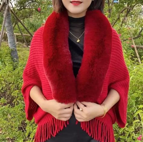 From Classic to Trendy: Exploring the Different Plush Shawl Design Options