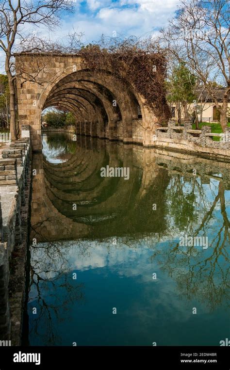 Fulfilling the Ambitious Vision of an Enthralling Arch Over a Colossal Waterway