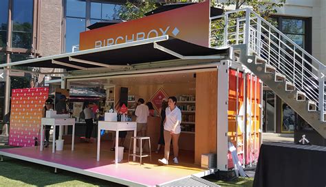 Innovative Solutions: Mobile Markets and Pop-up Stores