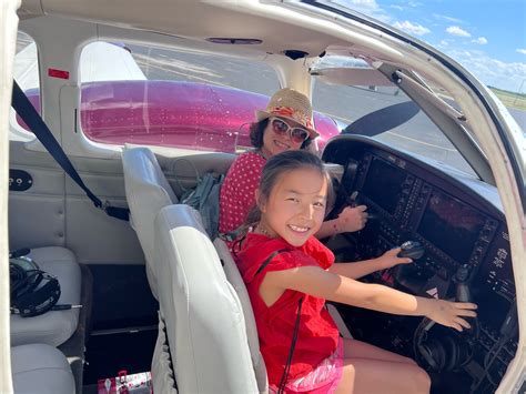 Inspiring Future Aviators: Encouraging Young Girls to Chase their Aspirations