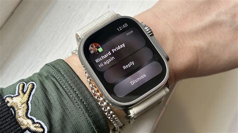 Installing WhatsApp on the Apple Watch SE