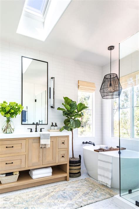 Maximizing Natural Light in an Airy Bathroom Retreat