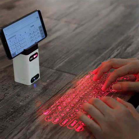 Physical Keyboard vs Virtual Keyboard