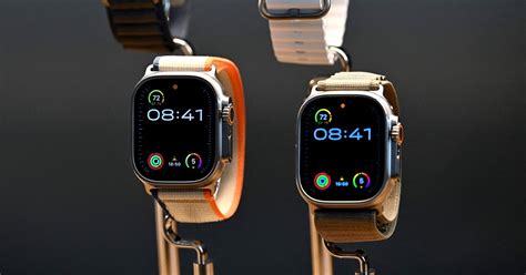 Physical examination of the Apple Watch