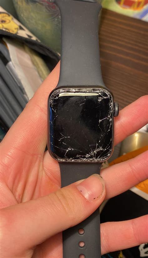 Reasons for Replacing the Apple Watch Display