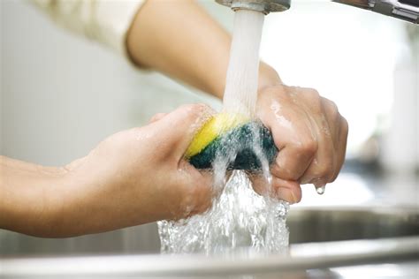 Rinsing and Drying the Strap