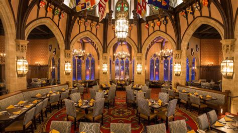 Royalty in the Kingdom of Food: Dining Like a Majestic Monarch