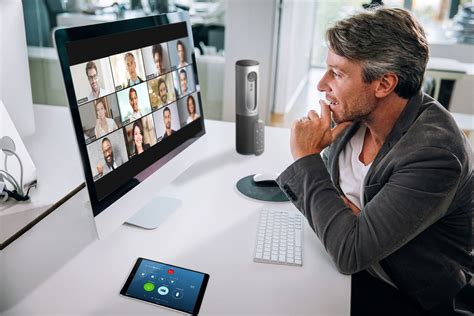 Setting up and Utilizing Headsets with Built-in Mic in the Zoom Video Conferencing Platform on Your Personal Computer