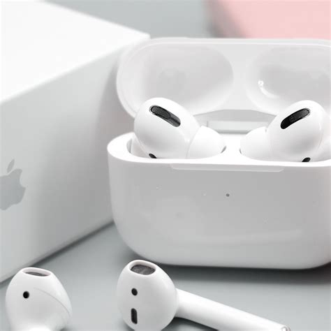 Sharing the Audio Experience: Connecting Two Sets of AirPods to an iPad