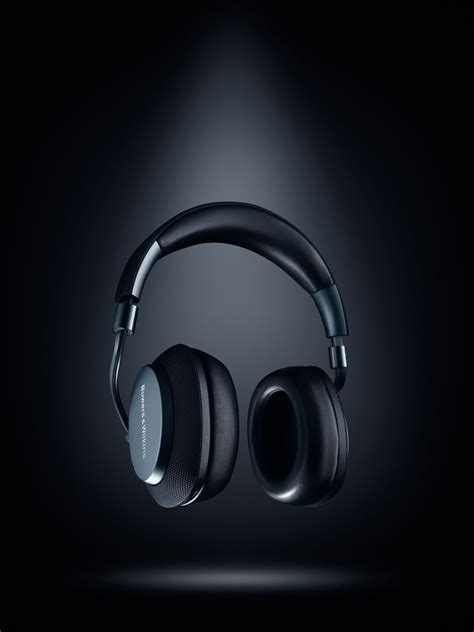 Showcasing Headphones in Product Photography