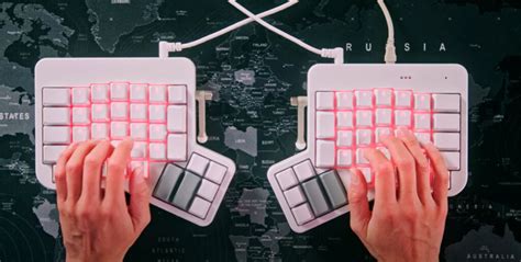 Split Keyboard versus Traditional Keyboard: Weighing the Pros and Cons