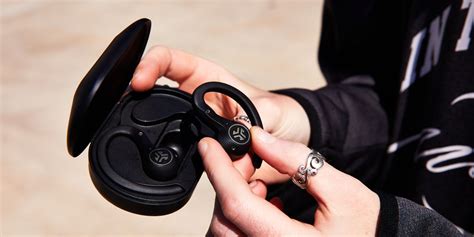 Step-by-Step Guide: Pairing Wireless Earphones with Your Xiaomi Smartphone