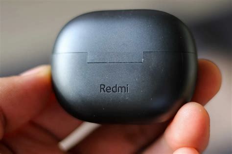 Step-by-Step Guide: Pairing the Left and Right Redmi Wireless Earbuds