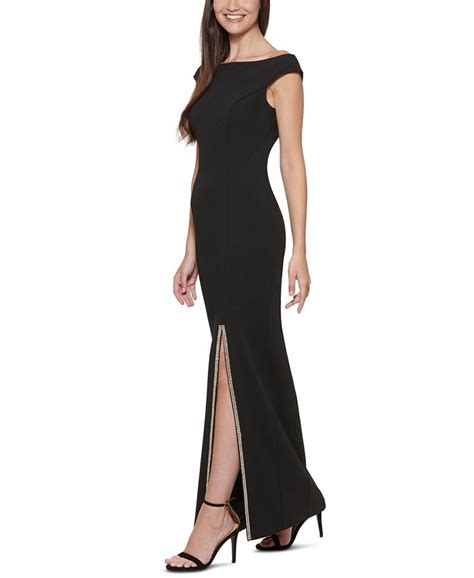 Style Tips to Rock the Alluring Side-Slit Gown