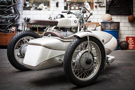 The Art of Balance: Maintaining Stability on a Sidecar Motorcycle