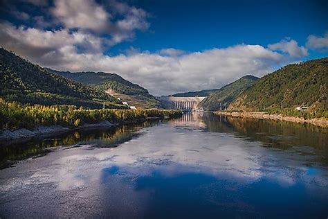 The Flowing Yenisei River: Unleashing Creativity and Inspiration