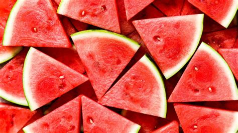 The Hidden Symbolism of a Watermelon Slice in a Dream