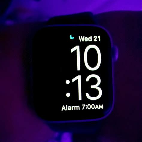 The Impact of Blue Light Emitted by Apple Watch on Sleep Patterns