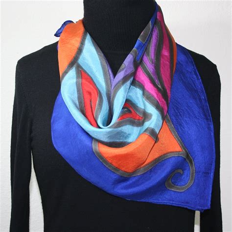 The Interpretation of Color in Dreaming of a Silk Scarf