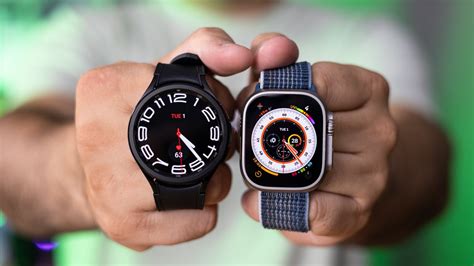 The Sleek Elegance of Apple Watch vs the Cutting-Edge Display of Samsung Watch