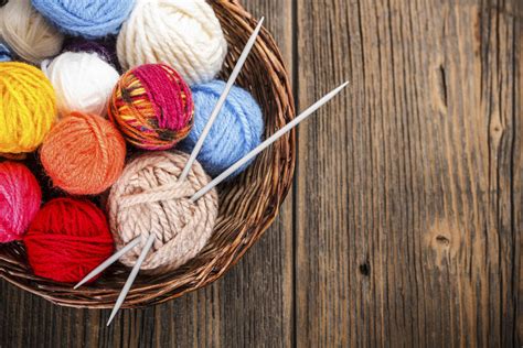 The Symbolic Meaning of Dreaming About a Large Needle and Knitting Threads