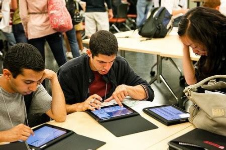 The advantages of utilizing an iPad for academic purposes