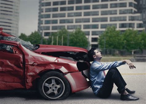 Tips for Analyzing and Interpreting Dreams of Automobile Collisions