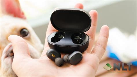 Tips for achieving a comfortable and proper fit with the Xiaomi Mi Wireless Headphones