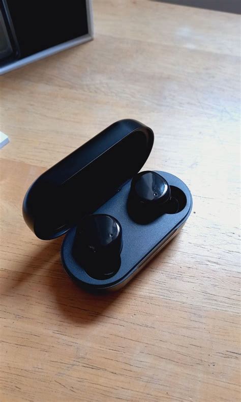 Transform Your Preloved Wireless Earbuds into a Cord-Free Meeting Companion