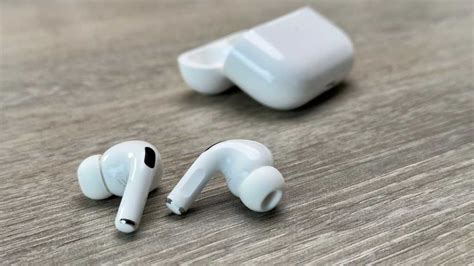 Troubleshooting Common Synchronization Issues with AirPods Pro Earbuds