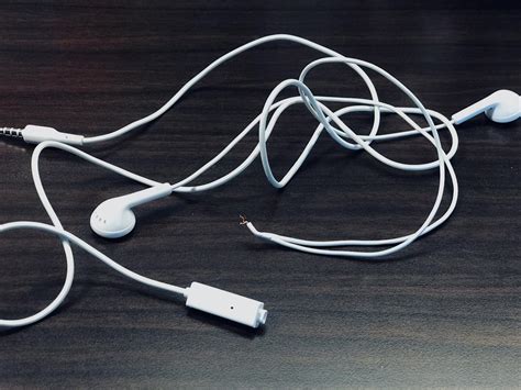 Troubleshooting Guide: Overcoming Connectivity Issues with Wired Headphones