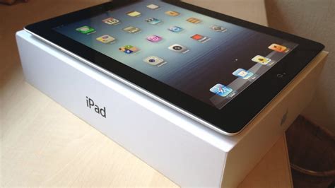 Unboxing the Next Generation iPad