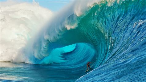 Uncovering the Splendor and Peril of Enormous Waves