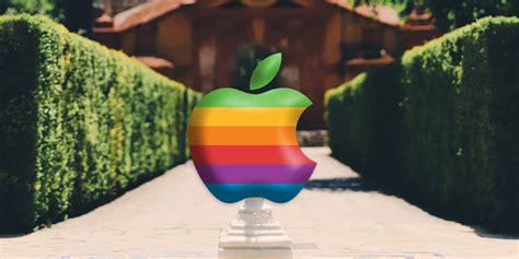 Understanding Apple's Walled Garden Approach