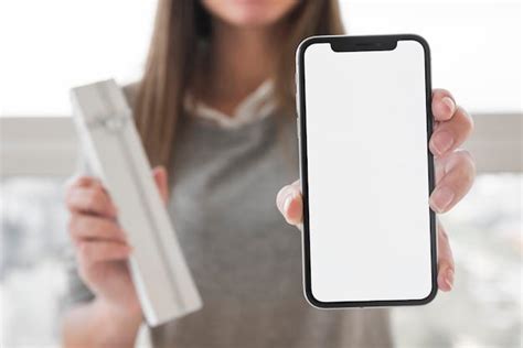 Understanding Flash Drive Compatibility with iPhone 11