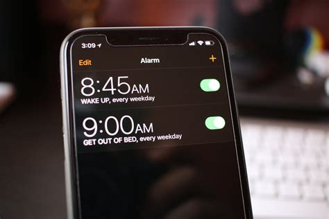 Understanding the Clock App on iPhone 11