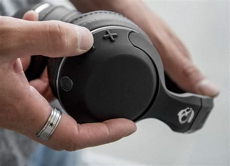 Understanding the Functionality of Headphone Volume Controls